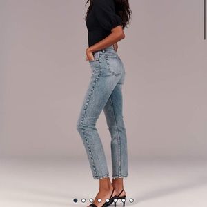 Abercrombie high rise mom jeans